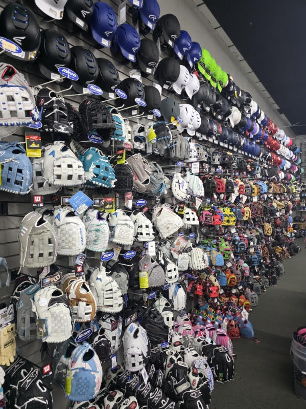 Baseball & Softball Gloves